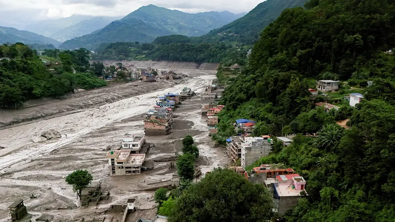 Nepal: inundaciones dejaron más de 160 muertos y cientos de desaparecidos